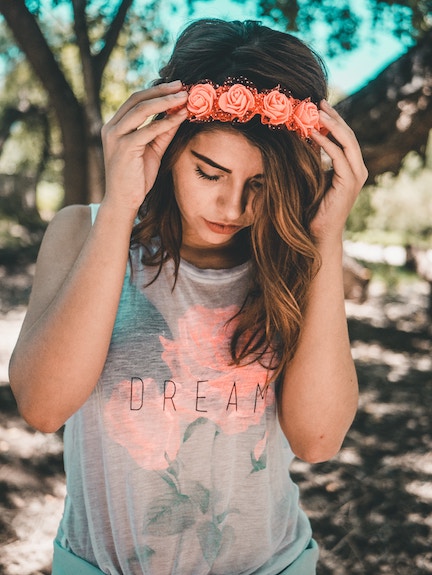 girl with rose crown